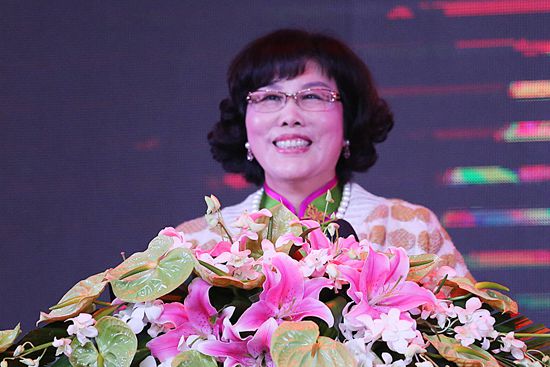 【尊龍凱時20年】傳承與創新企業文化論壇、發展功臣/勞動模範表彰、内部精英晚宴隆重舉行