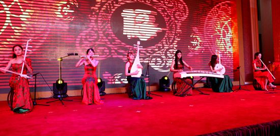 【尊龍凱時20年】傳承與創新企業文化論壇、發展功臣/勞動模範表彰、内部精英晚宴隆重舉行